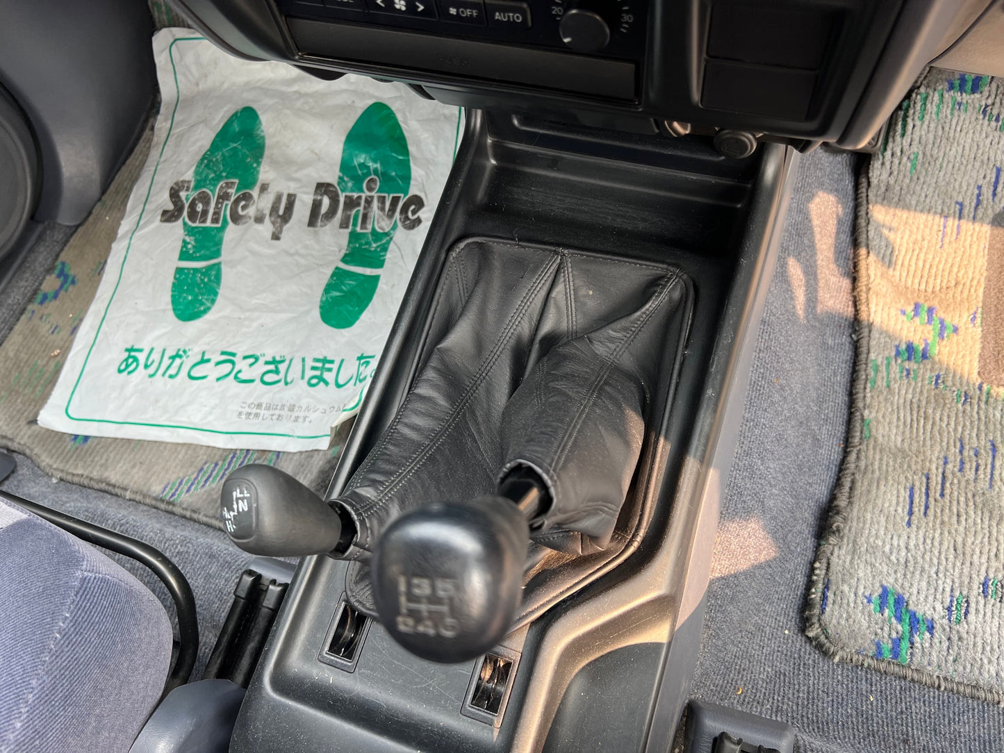 1998 Toyota Land Cruiser Prado TX image 11