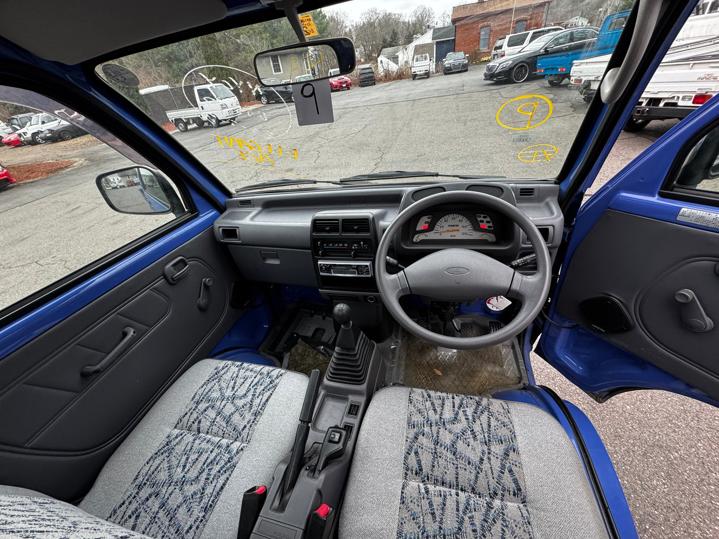 1998 Mitsubishi Minicab