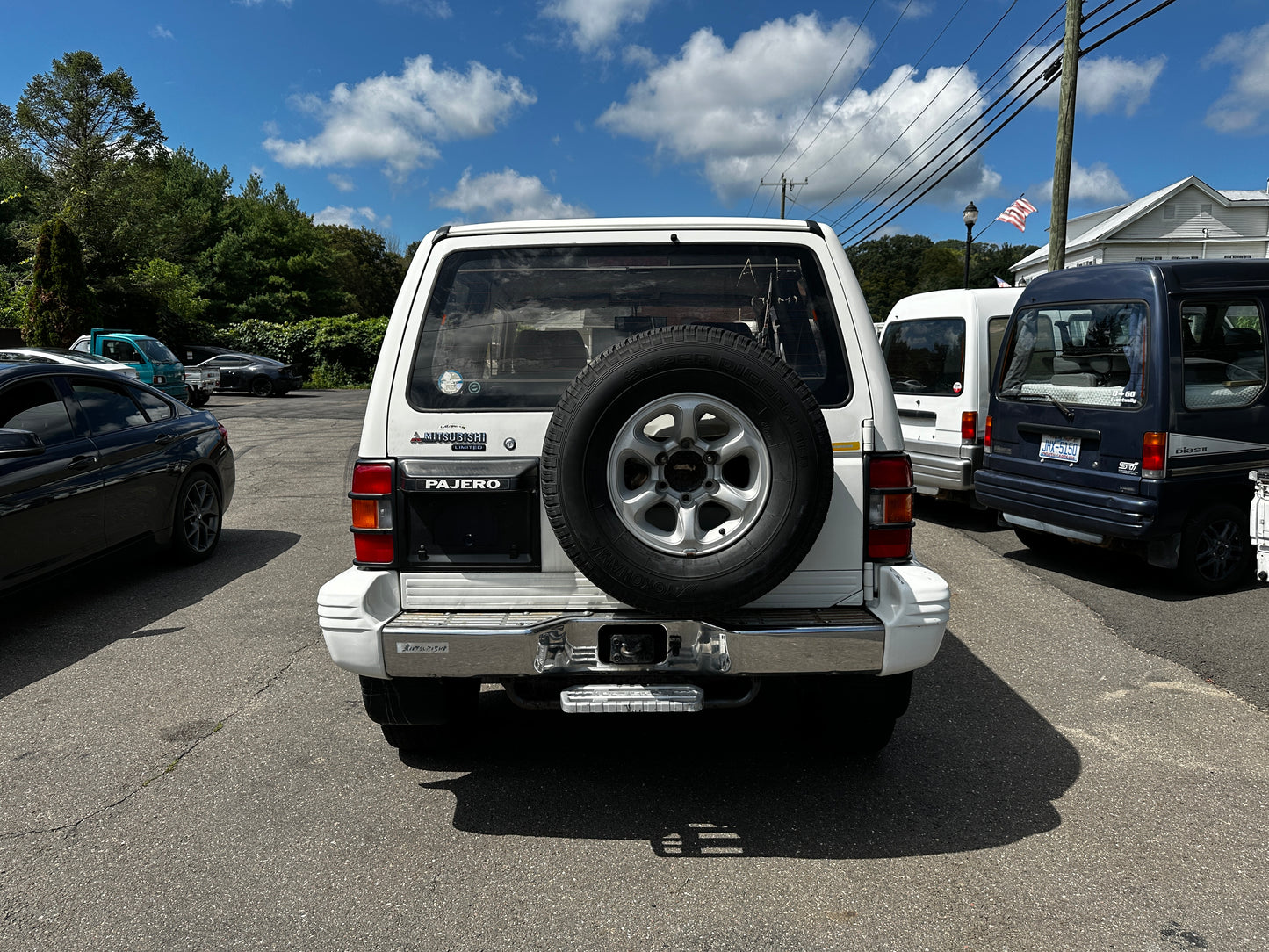 1993 Mitsubishi Pajero image 2