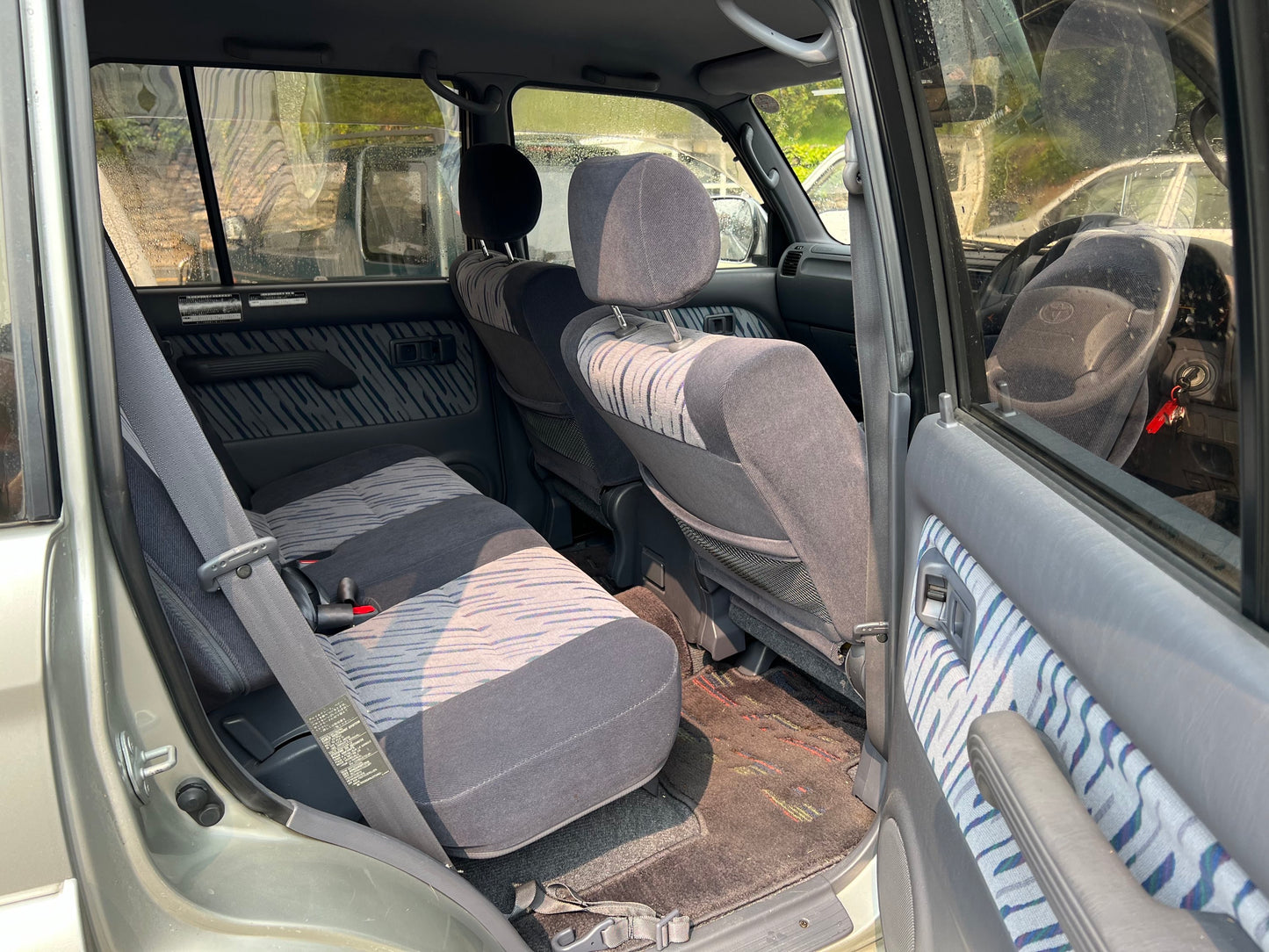 1998 Toyota Land Cruiser Prado TX image 12