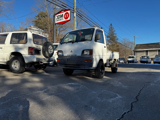1996 Mitsubishi Minicab image 0